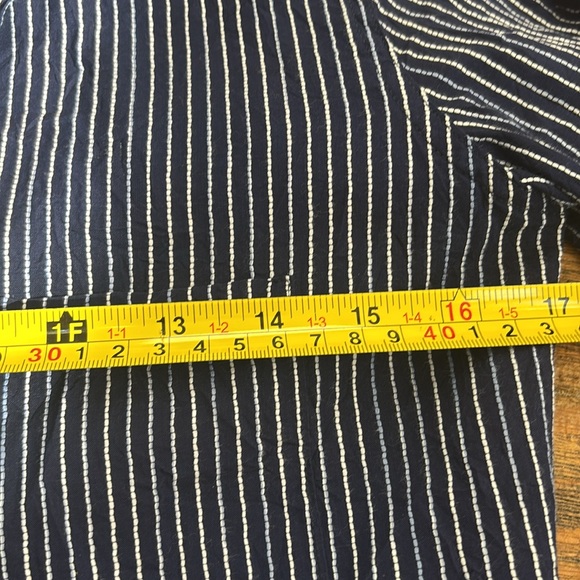 Frank & Eileen Barry Blue and white pinstripe shirt XS - Picture 4 of 11